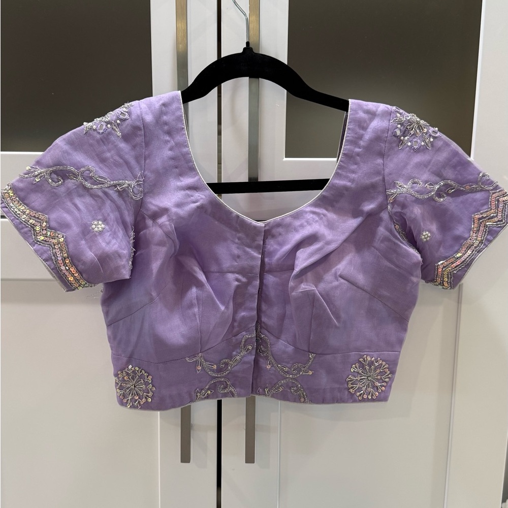 Lavender Embroidered Saree - Picture 9 of 10